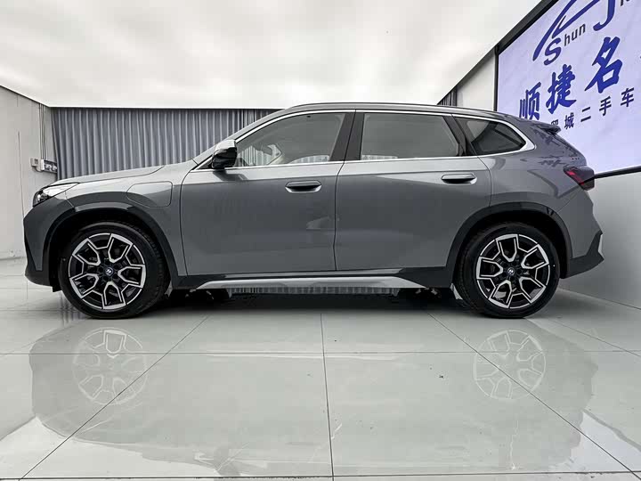 Фото 6 - BMW iX1