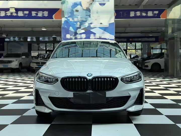 Фото 2 - BMW 1 Series