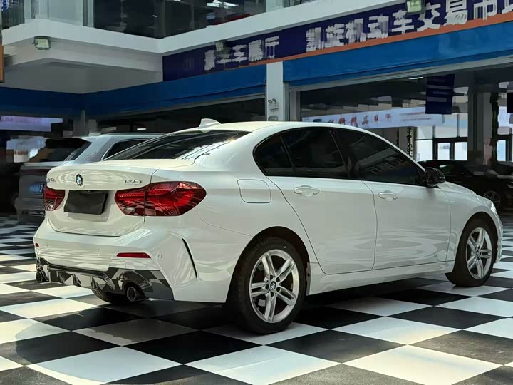 Фото 7 - BMW 1 Series