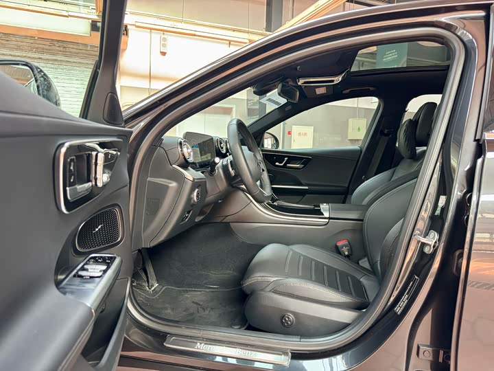 Фото 4 - Mercedes-Benz C-Class