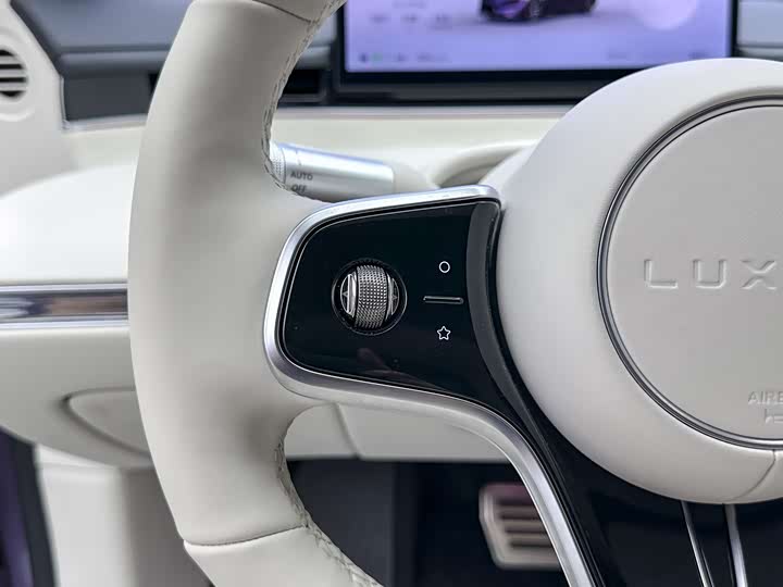 Фото 14 - Luxeed S7