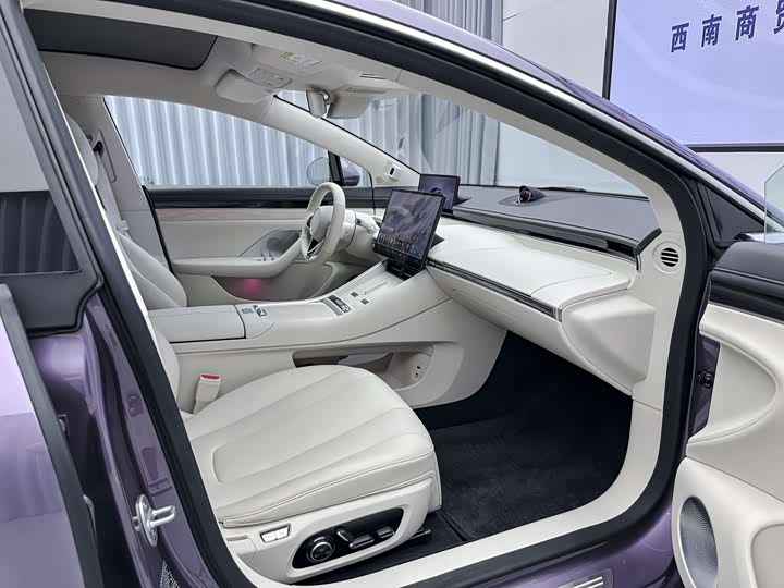 Фото 26 - Luxeed S7