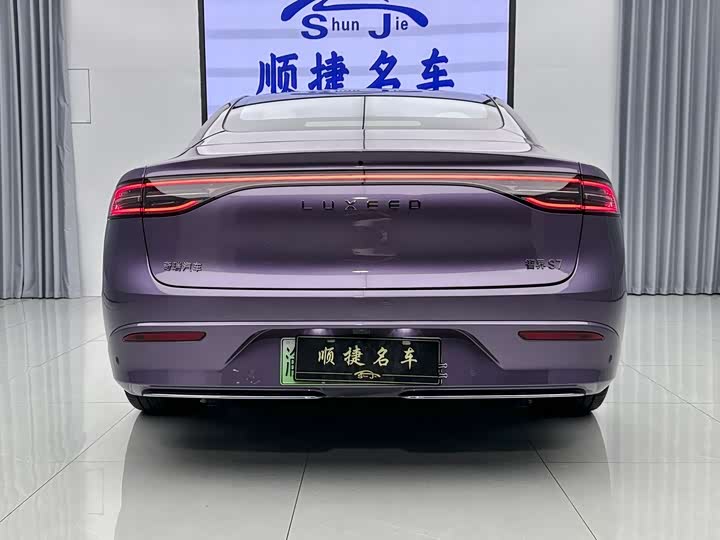 Фото 44 - Luxeed S7