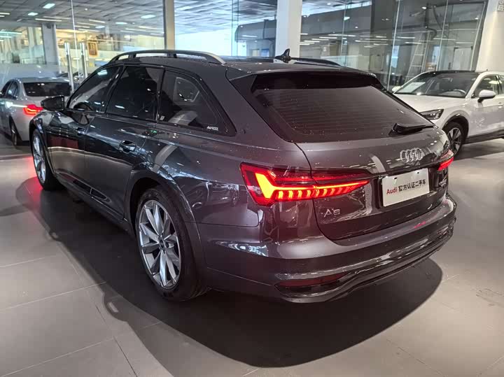 Фото 6 - Audi A6