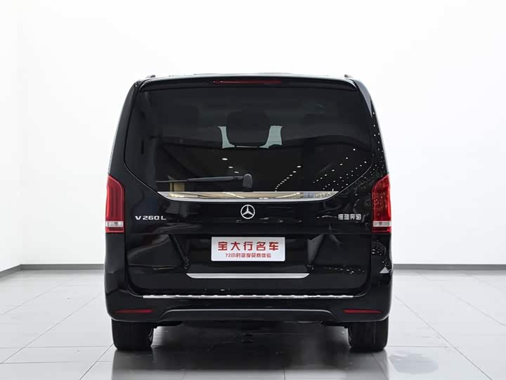 Фото 6 - Mercedes-Benz V-Class