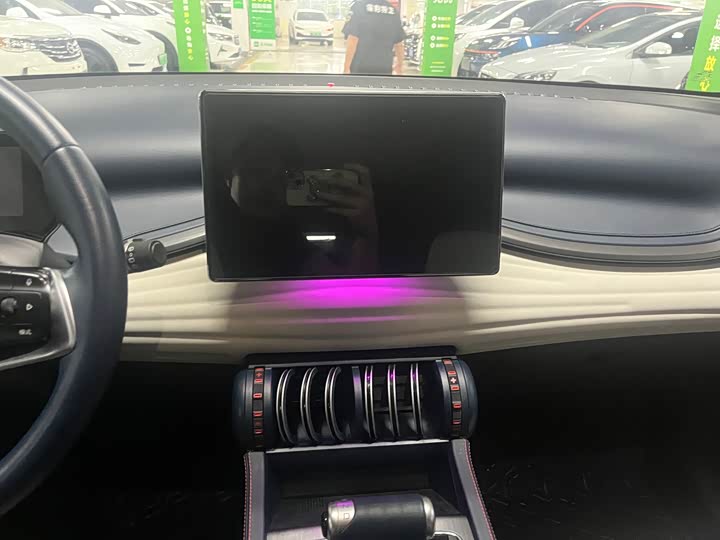 Фото 11 - BYD Yuan Plus