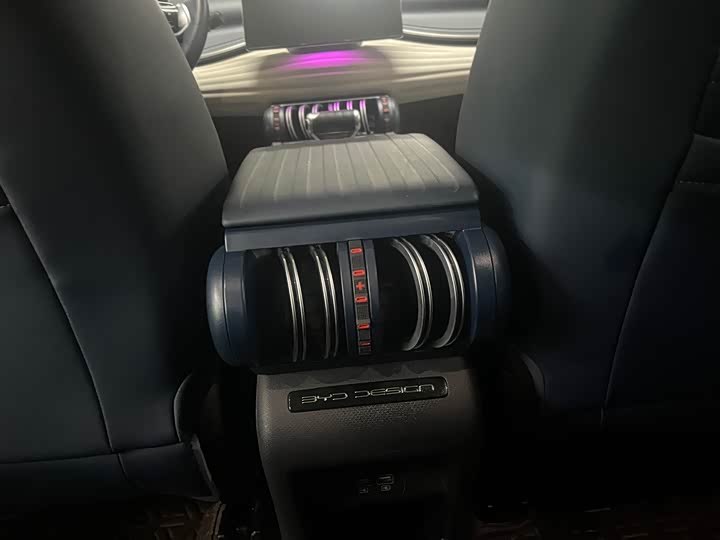 Фото 13 - BYD Yuan Plus