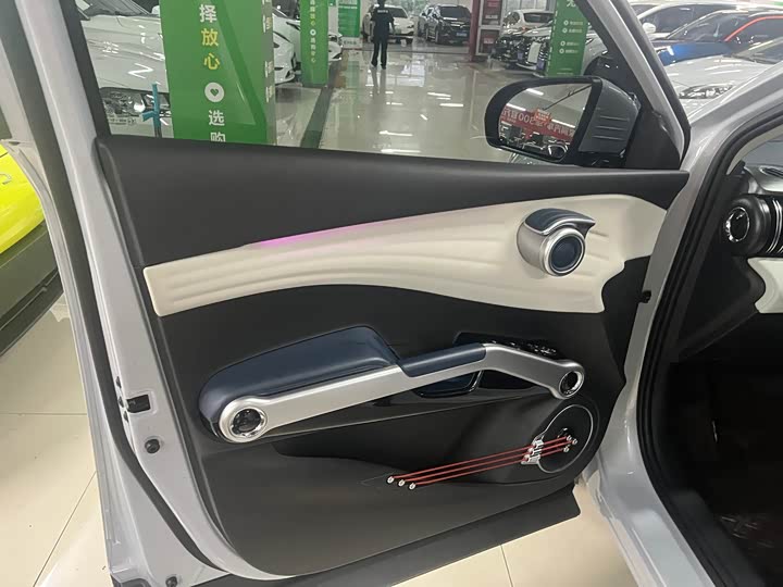 Фото 15 - BYD Yuan Plus