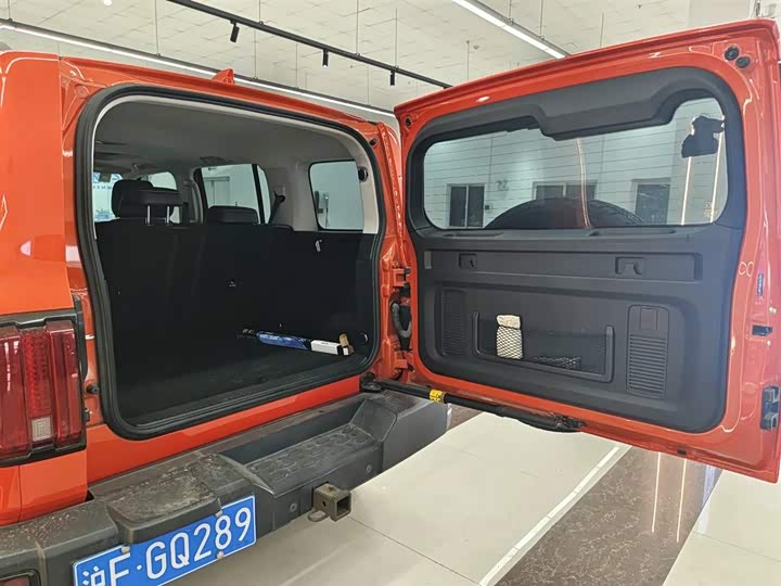 Фото 10 - Tank 300