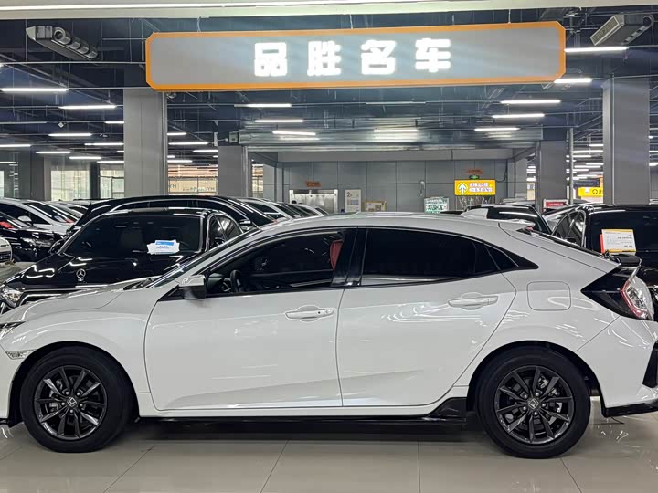 Фото 4 - Honda Civic