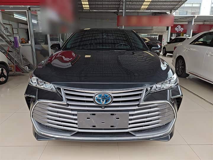 Фото 3 - Toyota Avalon