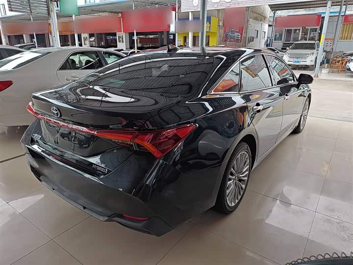 Фото 7 - Toyota Avalon