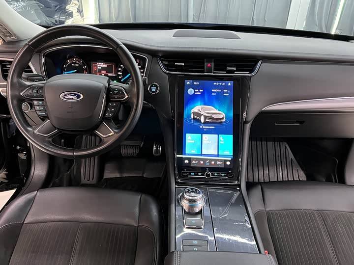 Фото 14 - Ford Taurus