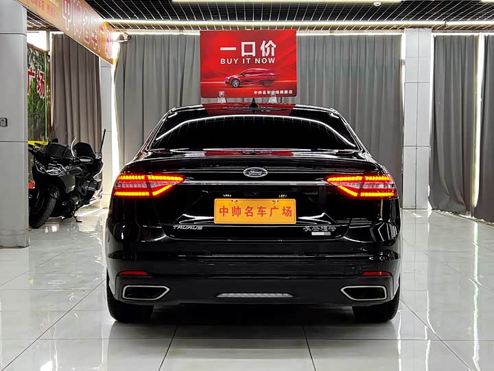 Фото 5 - Ford Taurus