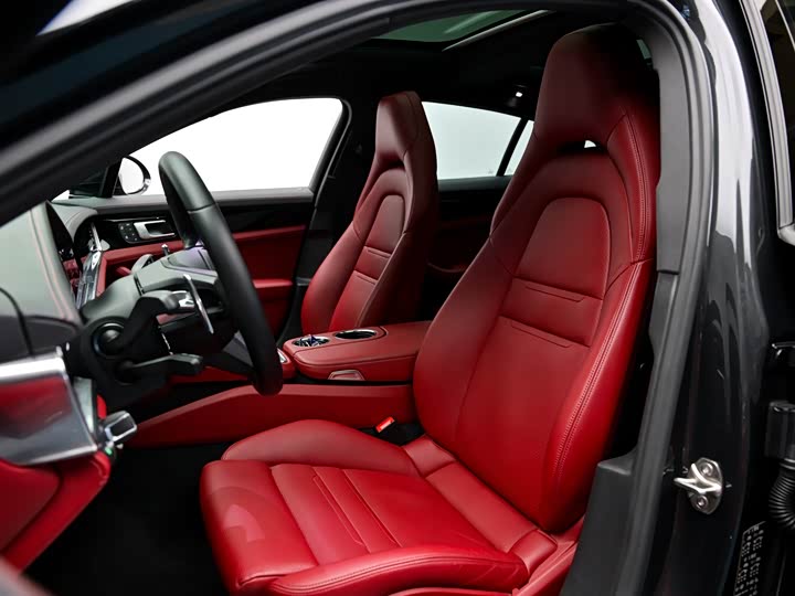 Фото 11 - Porsche Panamera