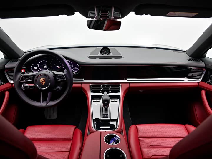 Фото 12 - Porsche Panamera