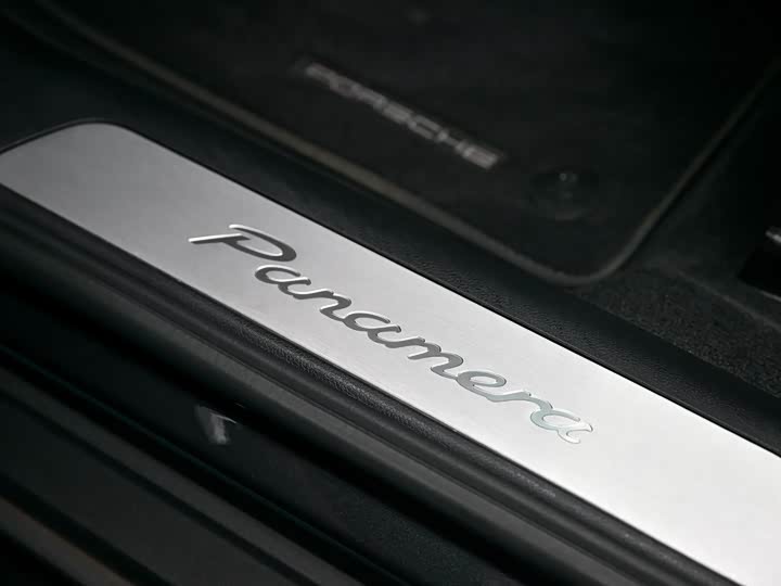 Фото 13 - Porsche Panamera