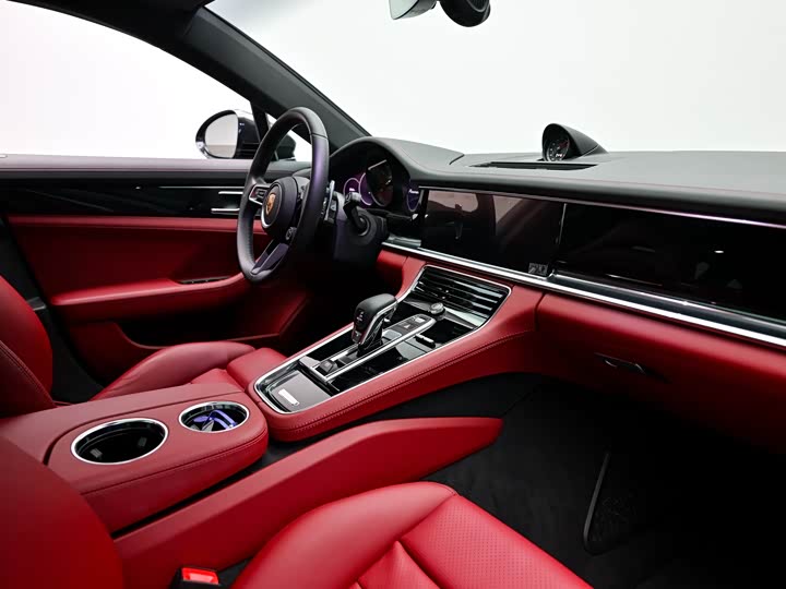 Фото 15 - Porsche Panamera