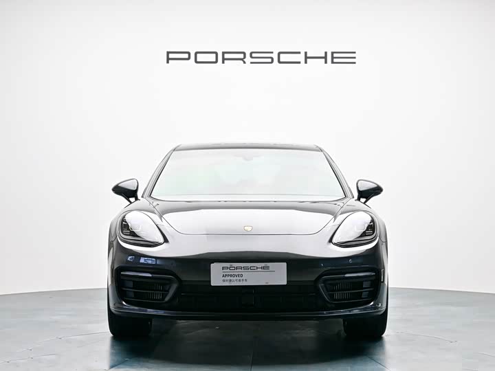 Фото 2 - Porsche Panamera