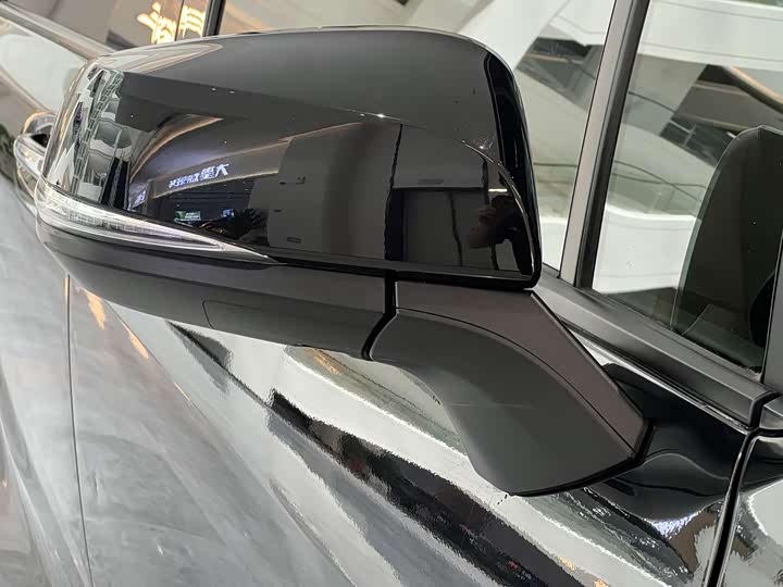 Фото 23 - Toyota Sienna