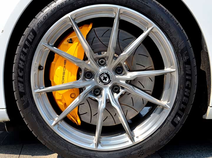 Фото 16 - Porsche Panamera