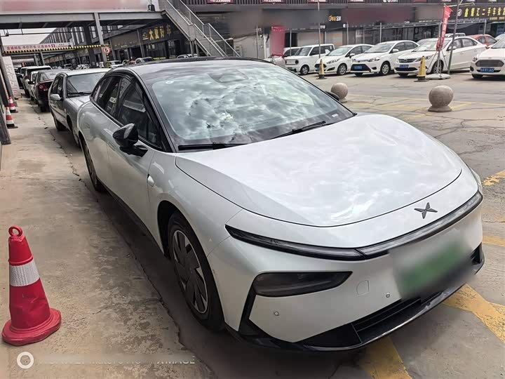 Фото 22 - XPeng F57