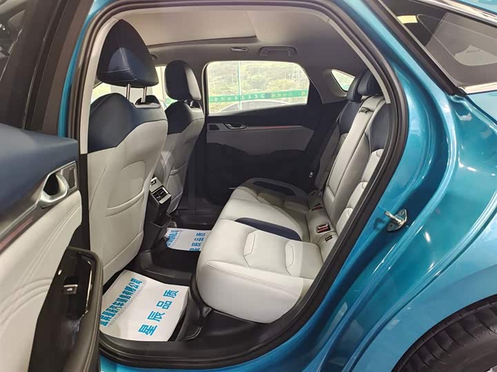 Фото 13 - Geely Preface