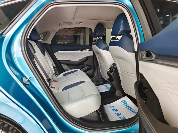 Фото 14 - Geely Preface