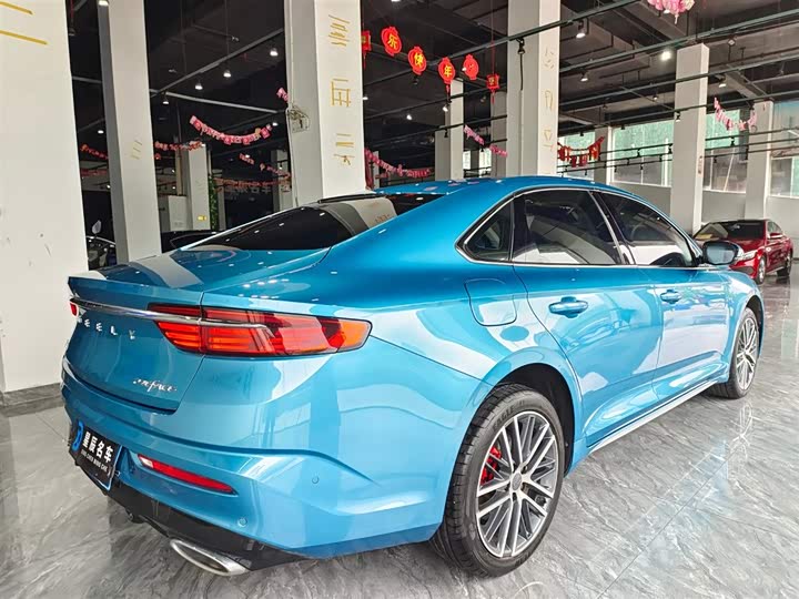 Фото 6 - Geely Preface