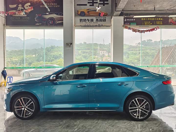 Фото 7 - Geely Preface