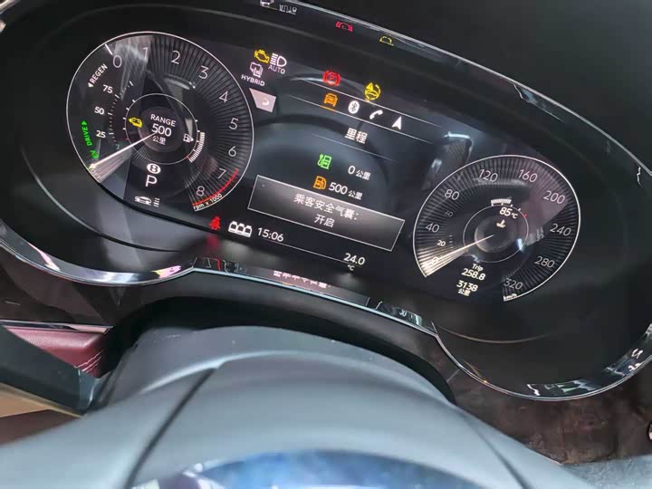 Фото 6 - Bentley Bentayga Hybrid