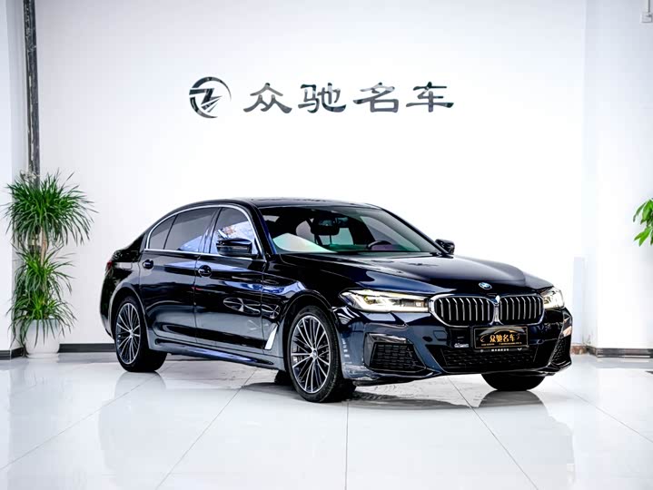 Фото 3 - BMW 5 Series