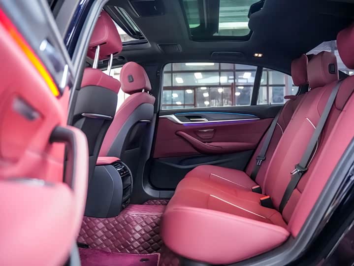 Фото 8 - BMW 5 Series