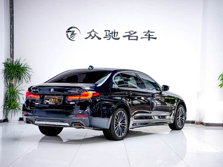 Фото 9 - BMW 5 Series