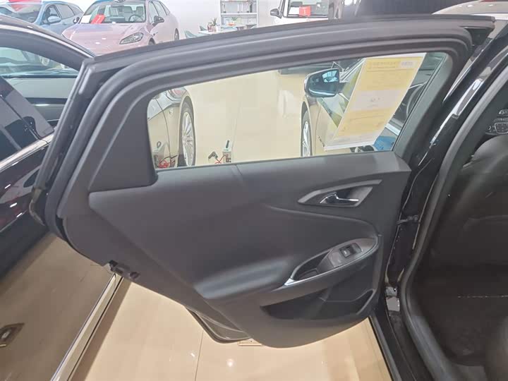 Фото 29 - Chevrolet Malibu XL