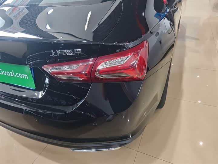 Фото 8 - Chevrolet Malibu XL