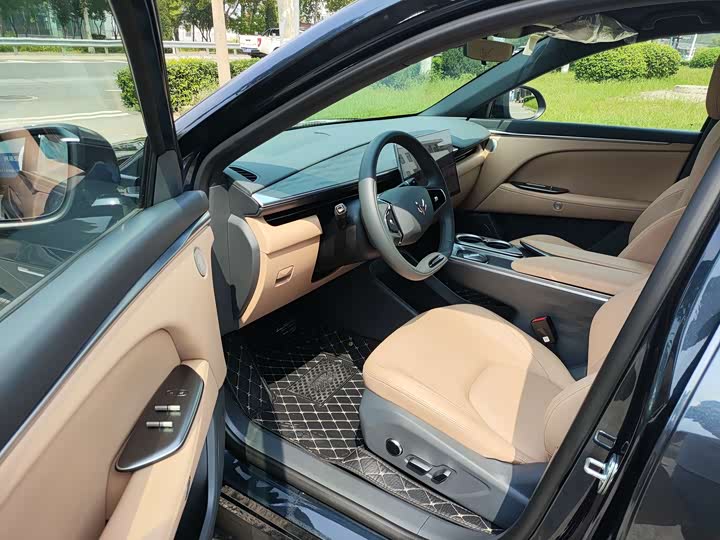 Фото 9 - BAIC Arcfox Alpha T5