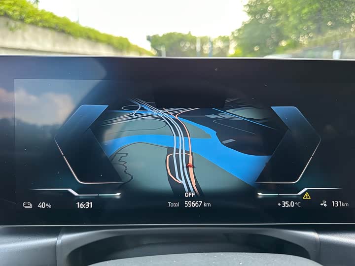 Фото 16 - BMW i3