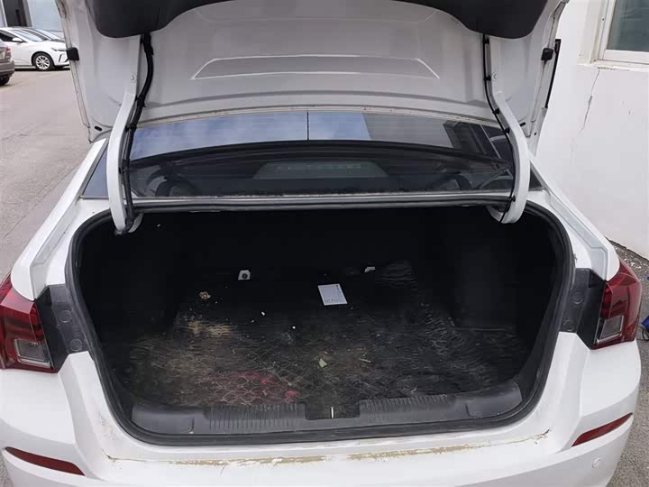 Фото 19 - Buick Excelle