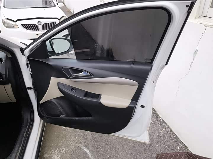 Фото 26 - Buick Excelle