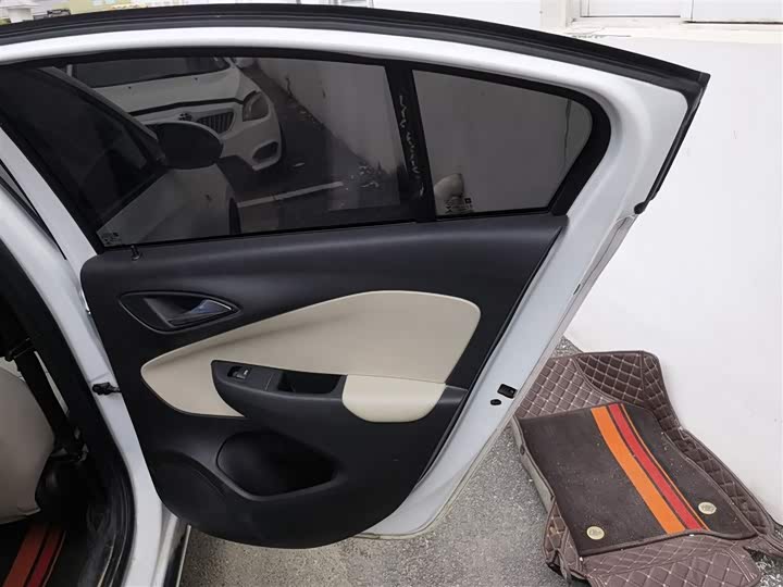 Фото 27 - Buick Excelle