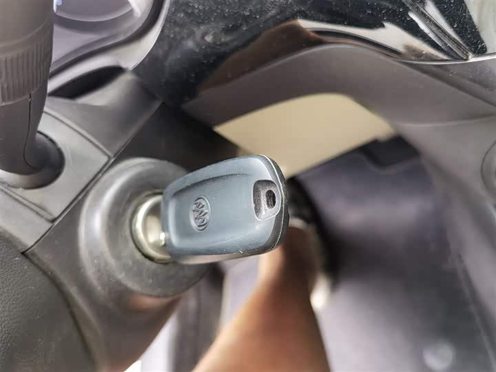 Фото 9 - Buick Excelle