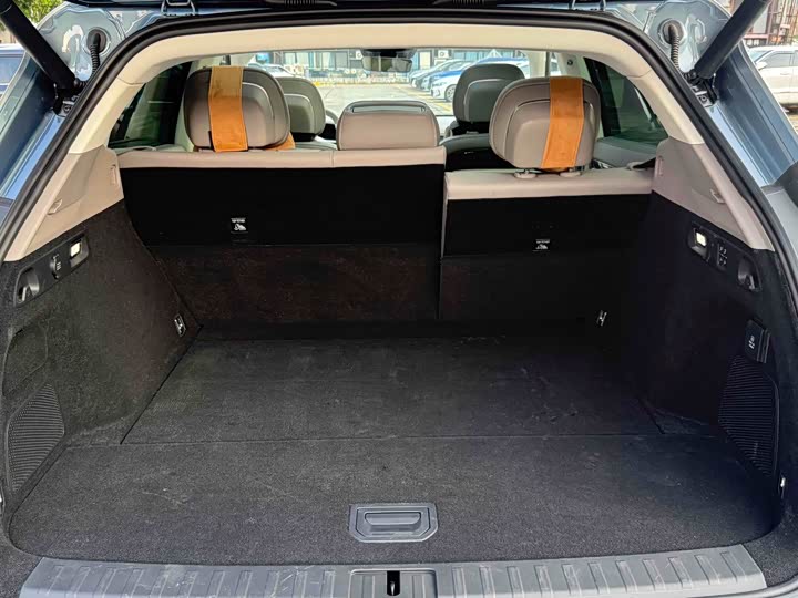 Фото 14 - Zeekr 7X