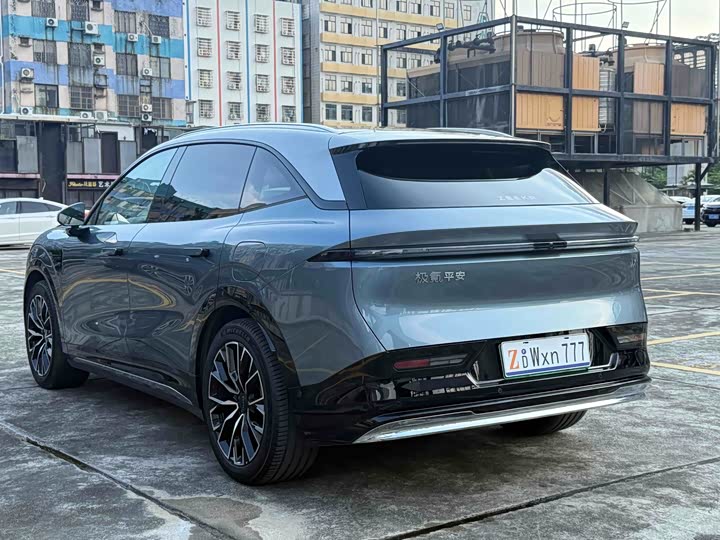 Фото 19 - Zeekr 7X