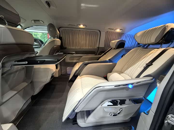 Фото 10 - Mercedes-Benz Vito