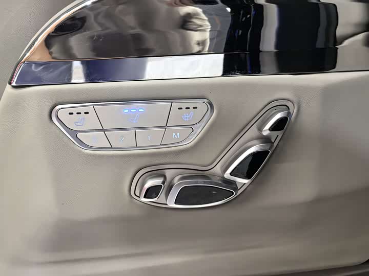 Фото 11 - Mercedes-Benz Vito