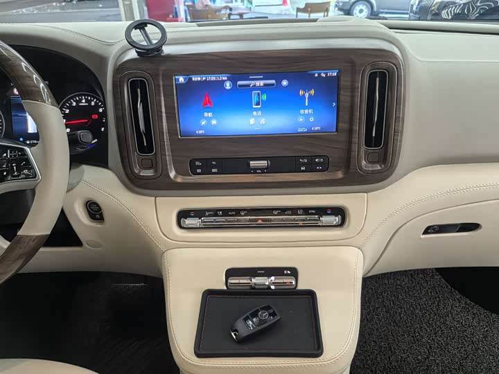 Фото 19 - Mercedes-Benz Vito