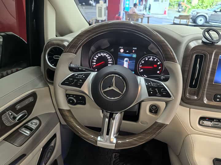 Фото 22 - Mercedes-Benz Vito