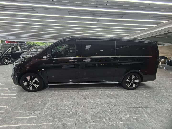 Фото 4 - Mercedes-Benz Vito