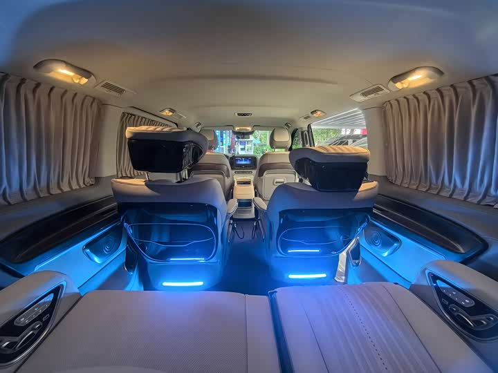 Фото 7 - Mercedes-Benz Vito